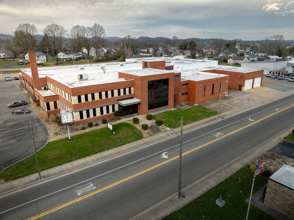 West State Commons — Offices & Warehouse — photo 1